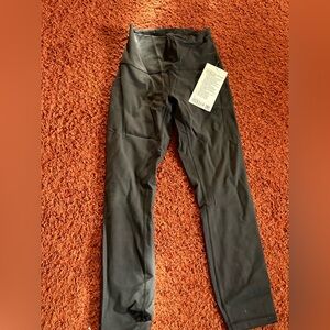 Lululemon wunder train with pockets size 4